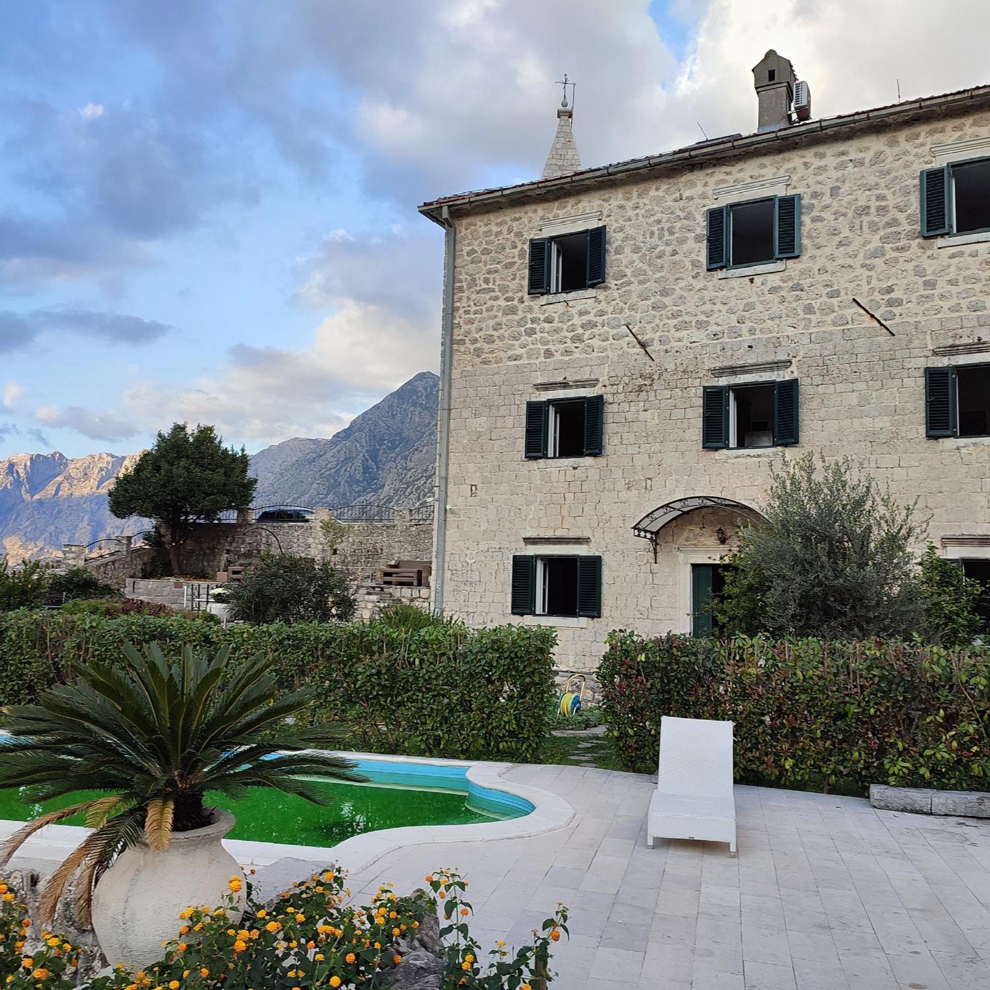 Villa Kamena Kotor Eksteriør bilde