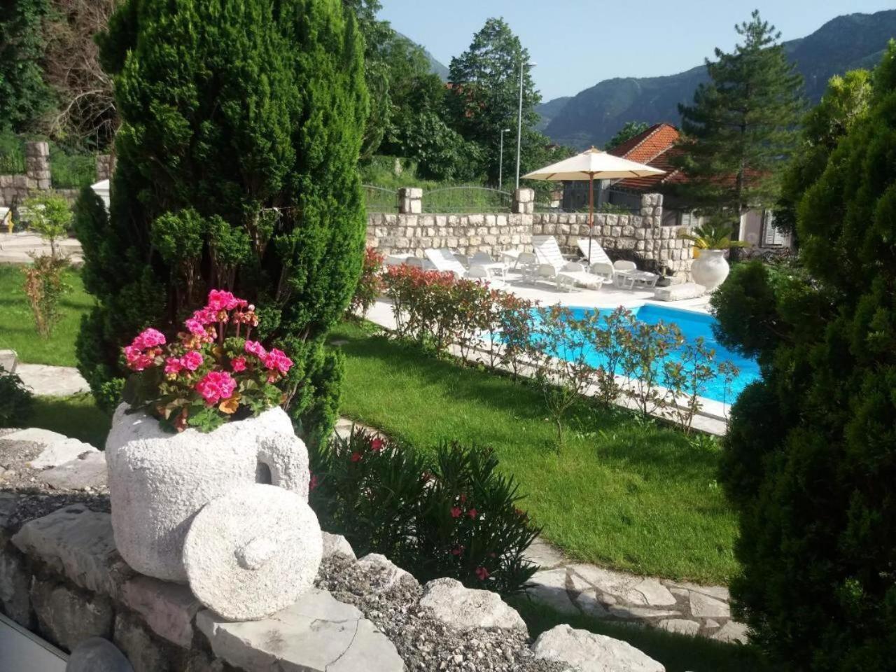 Villa Kamena Kotor Eksteriør bilde